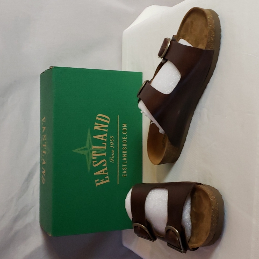 NEW Eastland Cambridge Buckled Men's Sandal